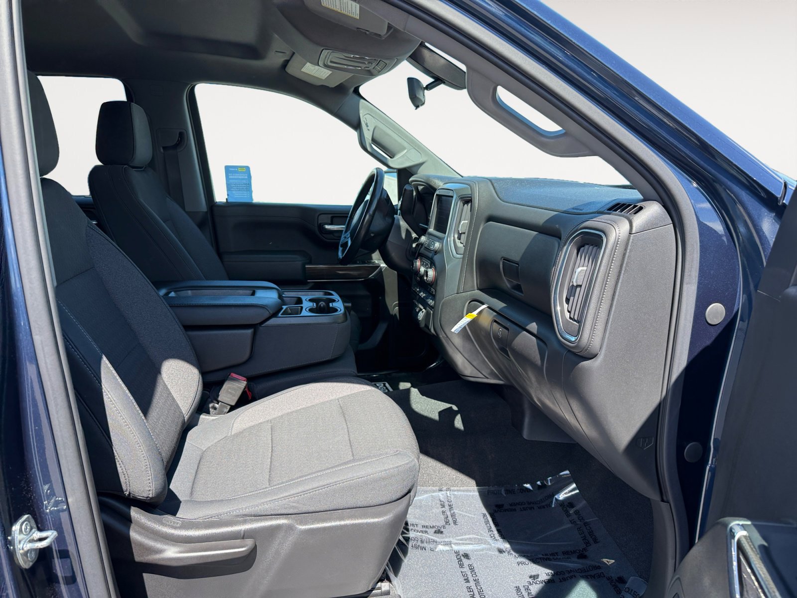 Used 2020 Chevrolet Silverado 1500 LT w/ All-Star Edition AWD/4WD image 19