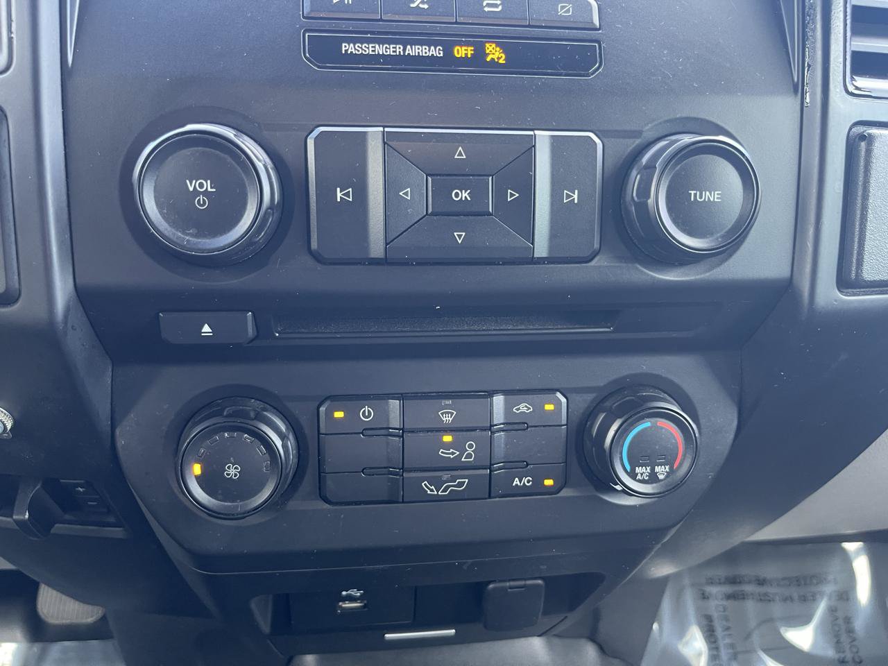 Used 2018 Ford F150 XL w/ Equipment Group 101A Mid AWD/4WD image 38