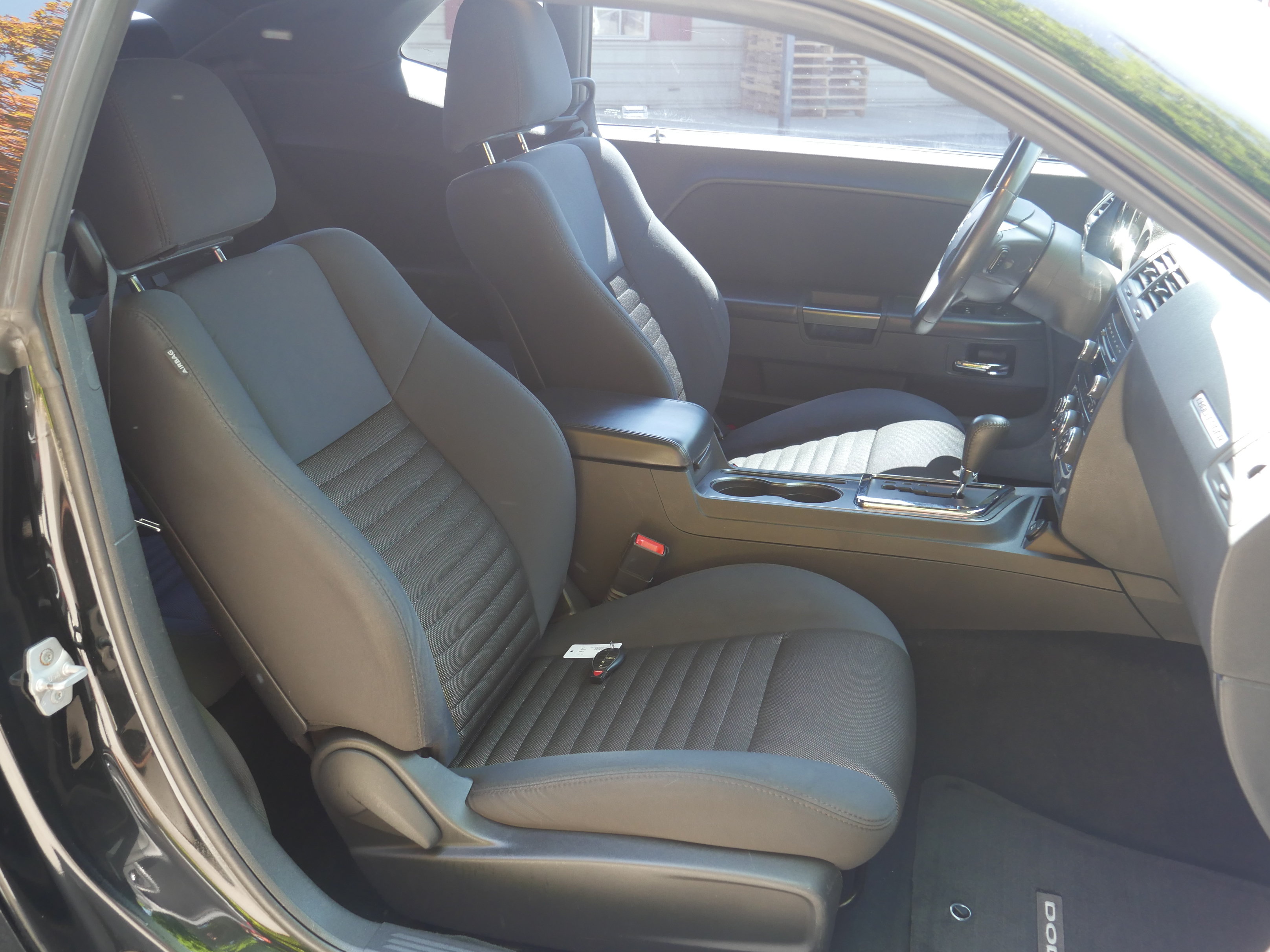 Used 2013 Dodge Challenger SXT RWD image 19