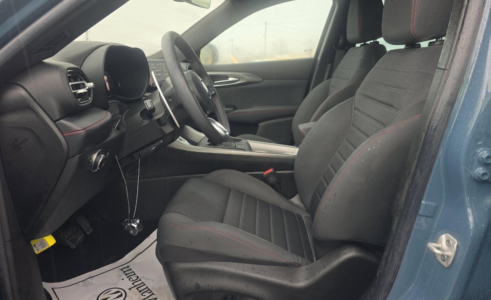 Used 2024 Dodge Hornet R/T w/ R/T Blacktop Package image 13