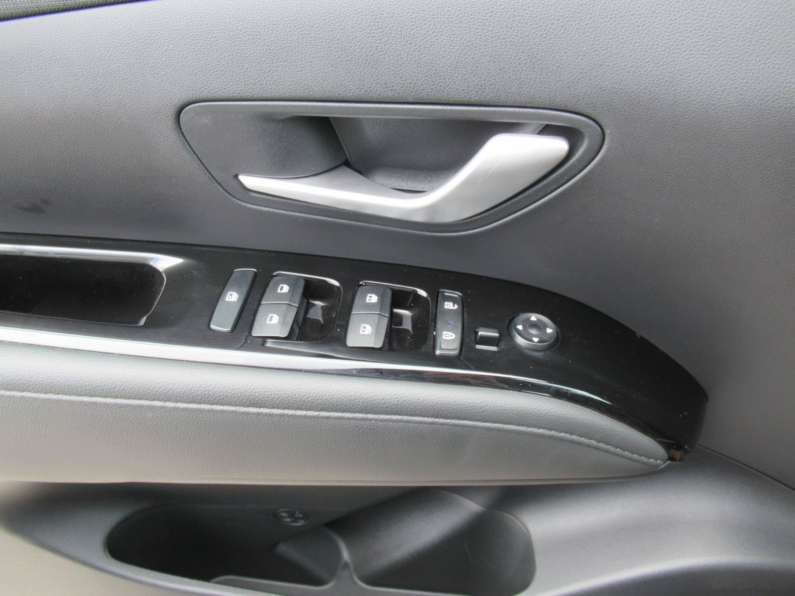 Used 2024 Hyundai Tucson Limited FWD image 22