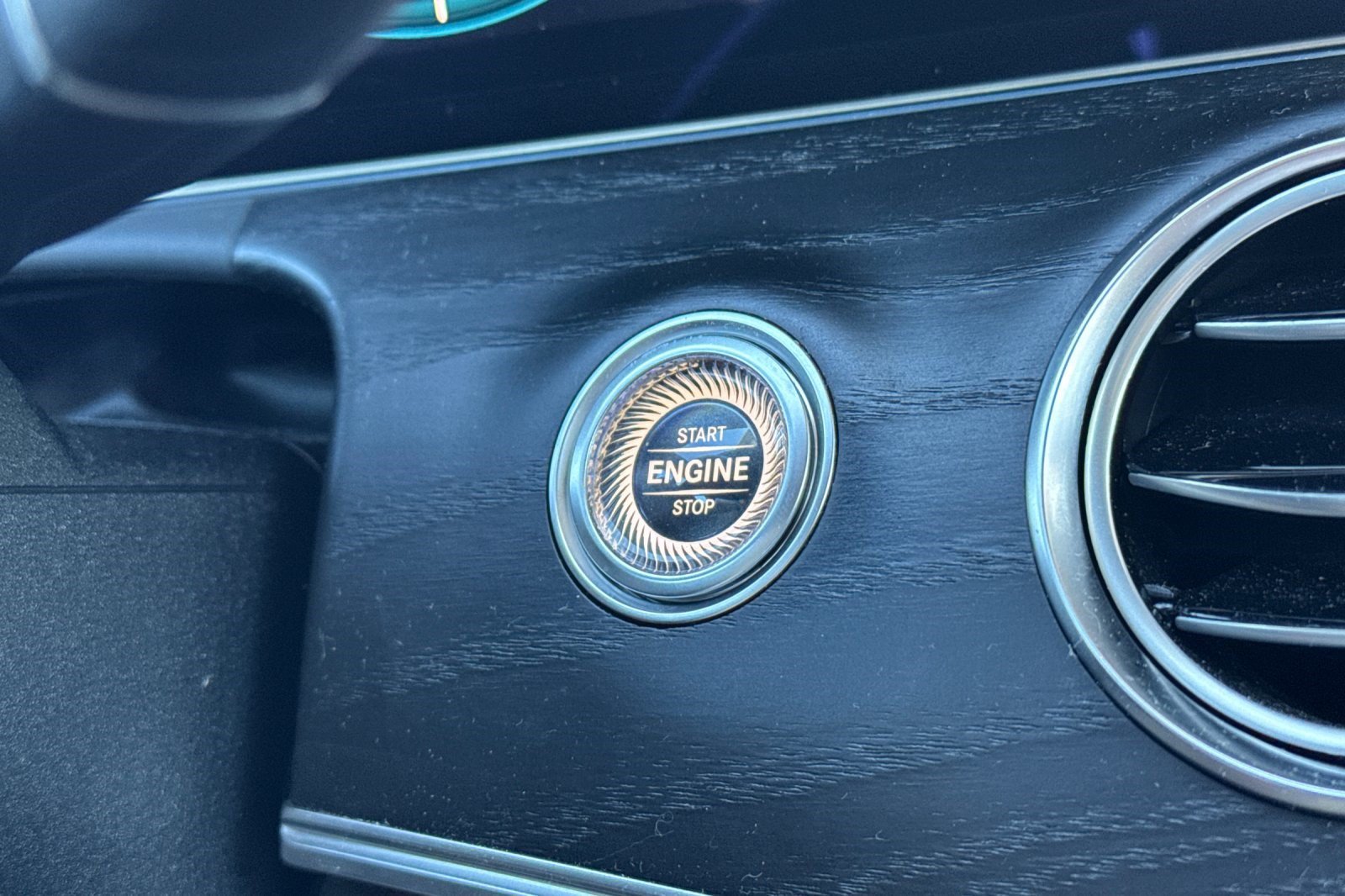 Certified 2023 Mercedes-Benz E 450 4MATIC Sedan image 17