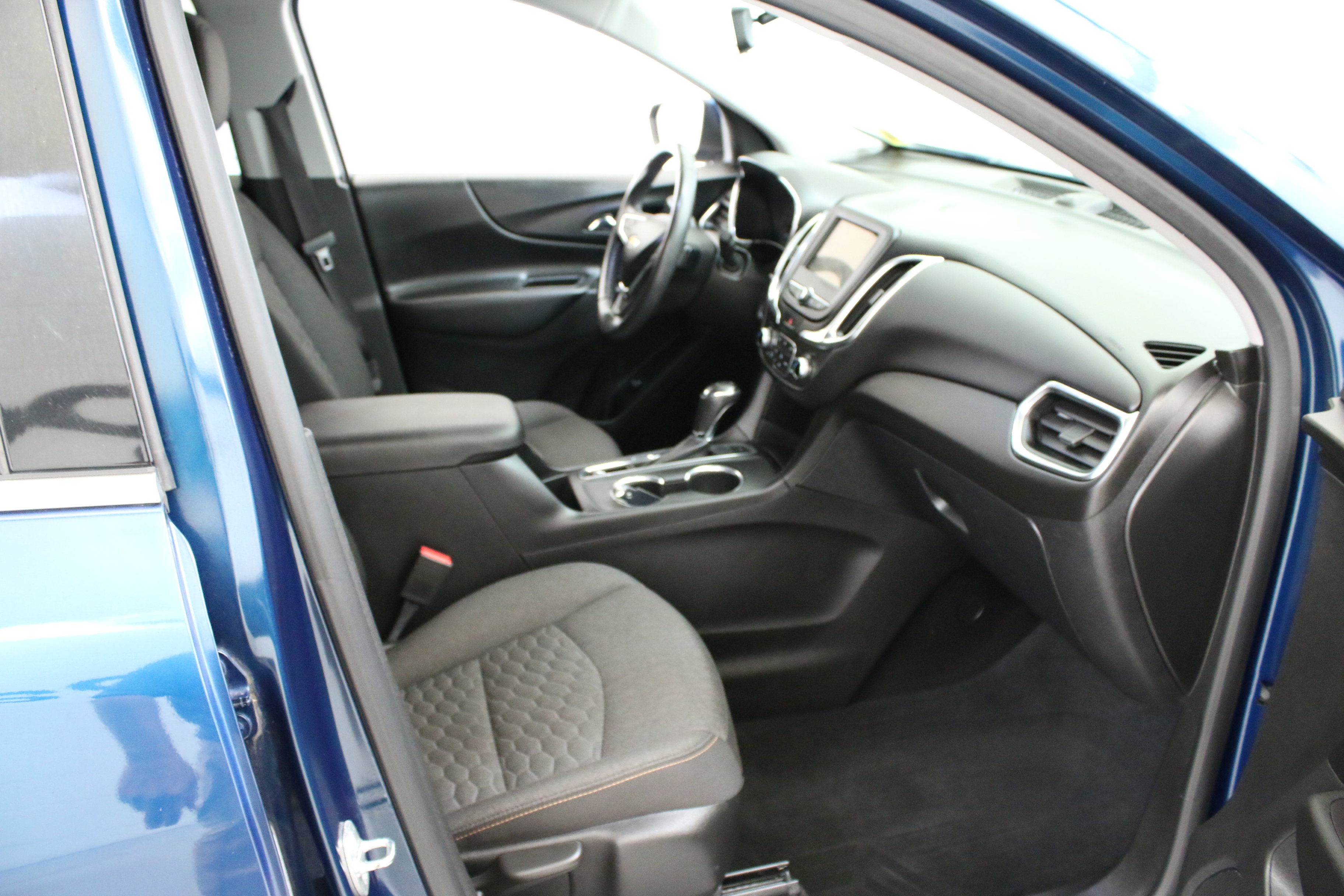 Used 2019 Chevrolet Equinox LT AWD/4WD image 42