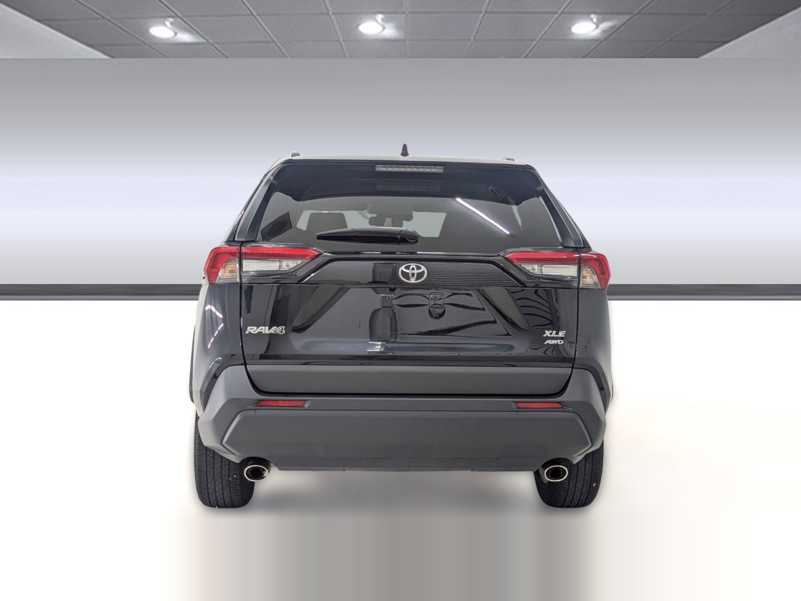 Used 2024 Toyota RAV4 XLE image 10