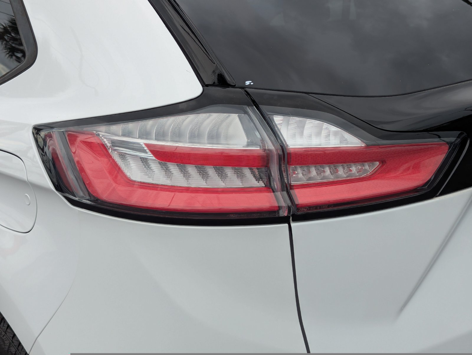 Used 2022 Ford Edge SE w/ Black Appearance Package AWD/4WD image 13