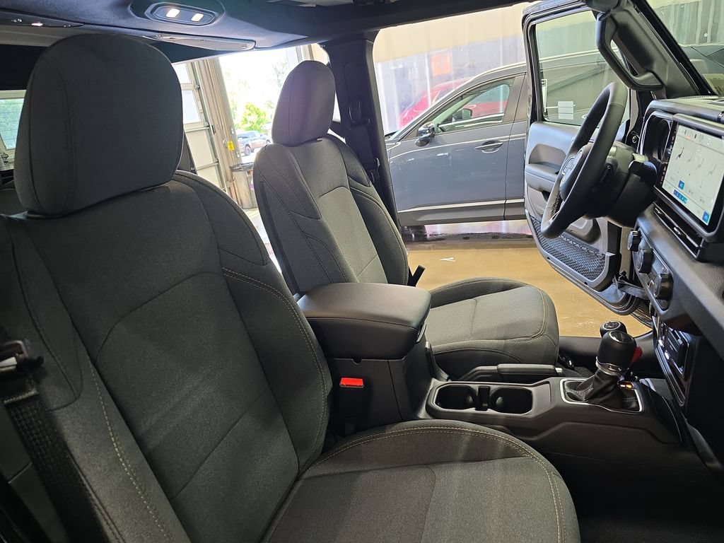 New 2026 Jeep Gladiator Sport AWD/4WD image 10