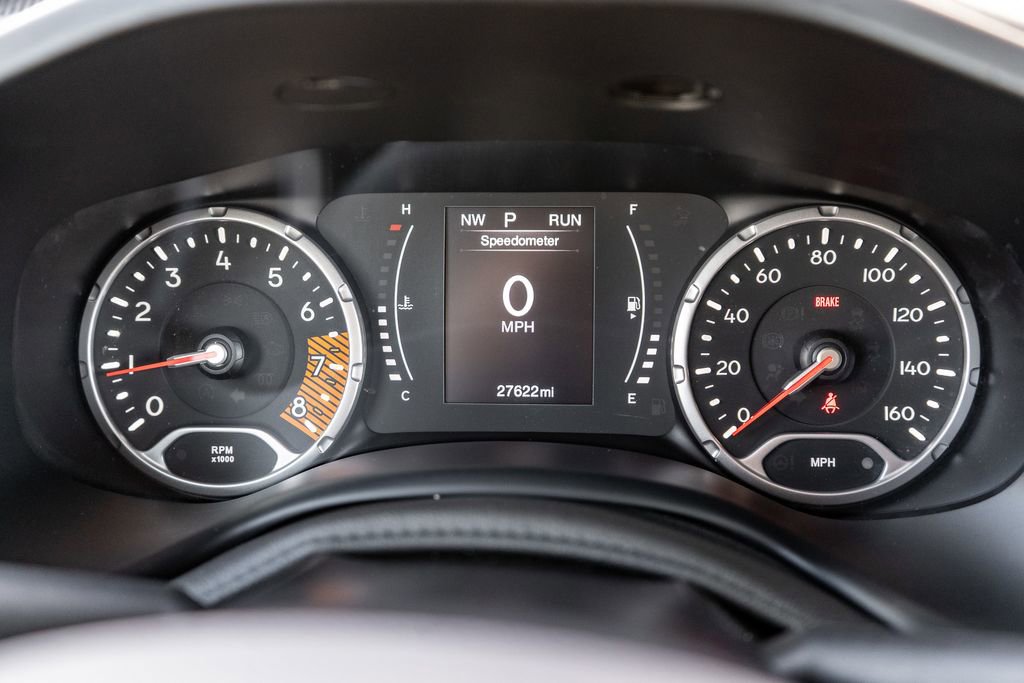 Used 2023 Jeep Renegade Latitude w/ Premium Group AWD/4WD image 23