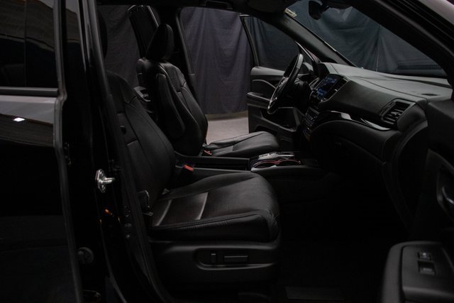 Used 2021 Honda Pilot Elite image 16