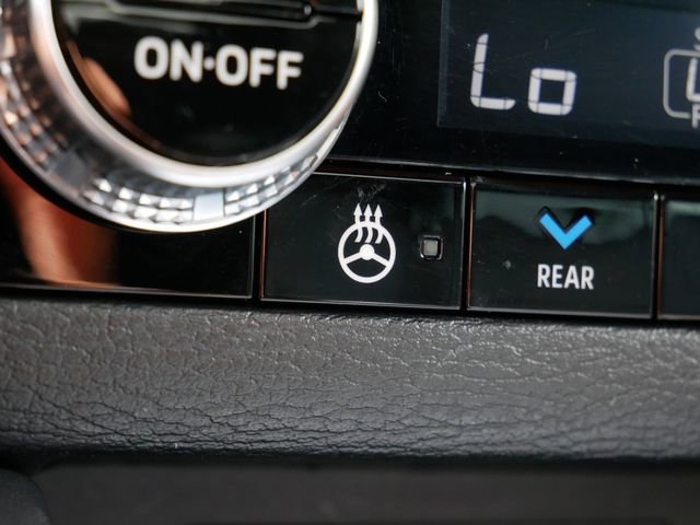 Used 2023 Mitsubishi Outlander SEL AWD/4WD image 25