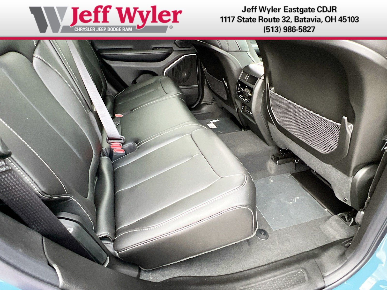New 2026 Jeep Grand Cherokee Limited w/ Limited Altitude Package AWD/4WD image 24