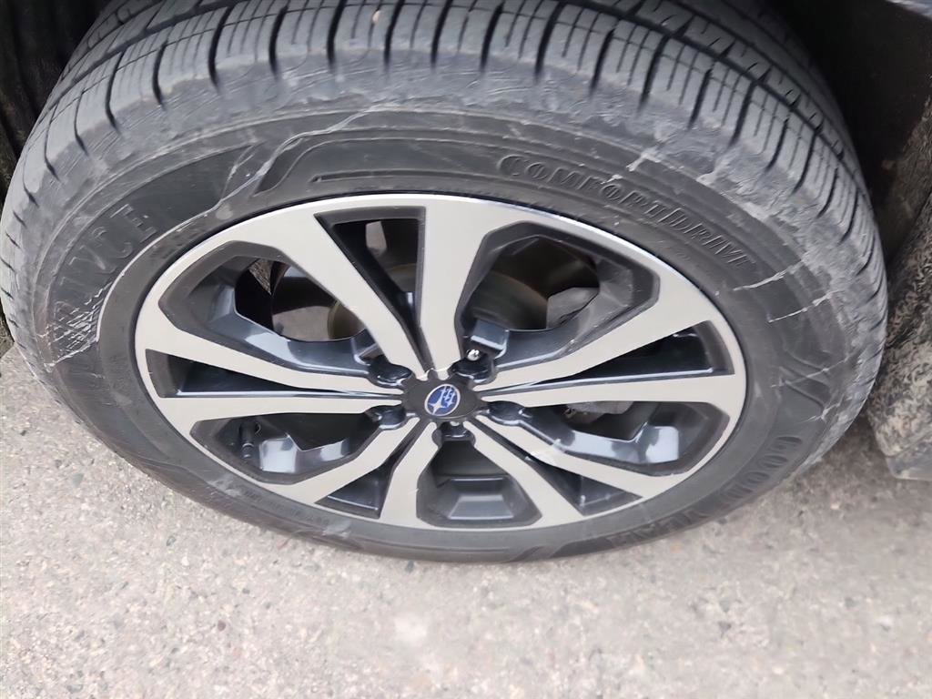 Used 2022 Subaru Forester Limited w/ Popular Package #3 image 8