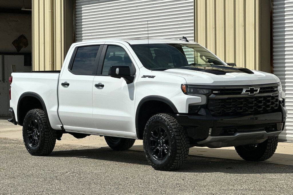 New 2026 Chevrolet Silverado 1500 ZR2 image 9