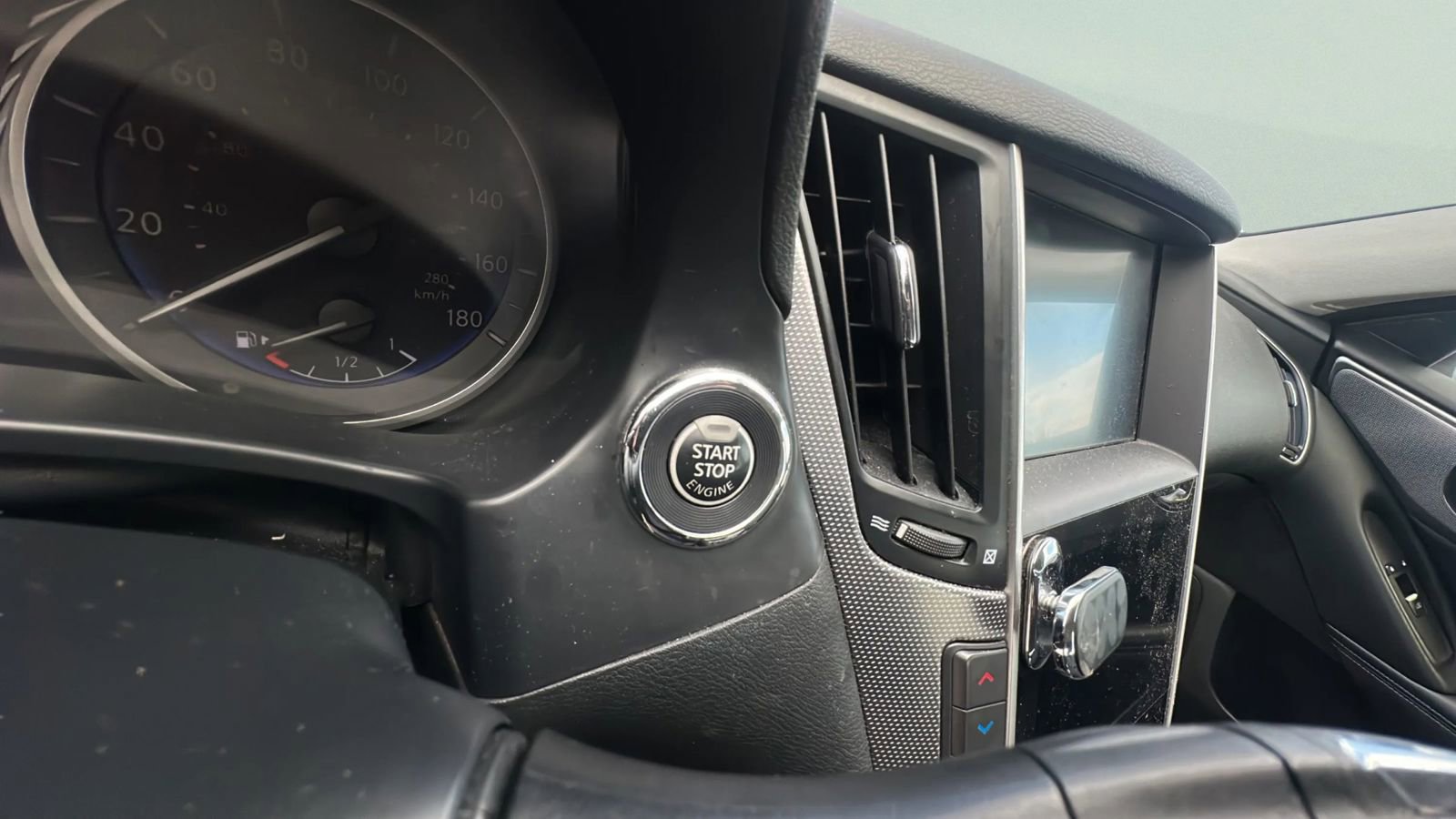 Used 2014 INFINITI Q50 Premium w/ Spare Tire Package image 20