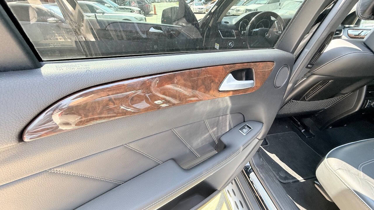 Used 2014 Mercedes-Benz GL 550 4MATIC image 42