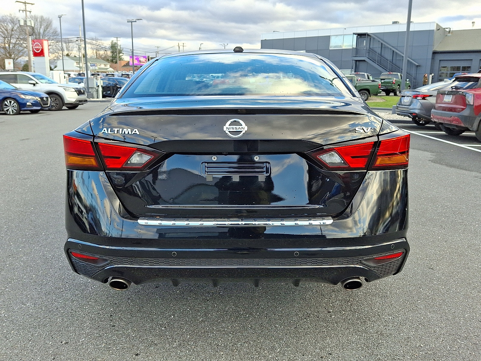 Certified 2022 Nissan Altima 2.5 SV w/ SV Premium Package image 7
