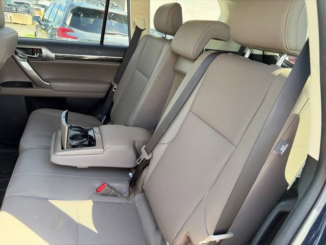 Used 2022 Lexus GX 460 Premium w/ Premium Package AWD/4WD image 24