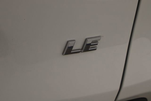 Used 2025 Toyota RAV4 LE image 39