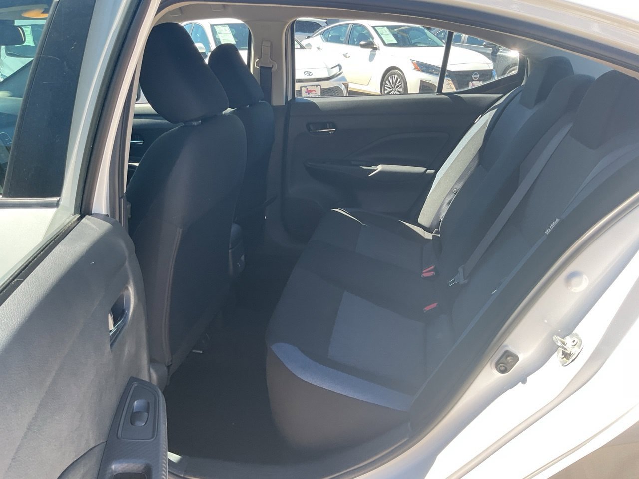 Used 2025 Nissan Versa SV FWD image 11