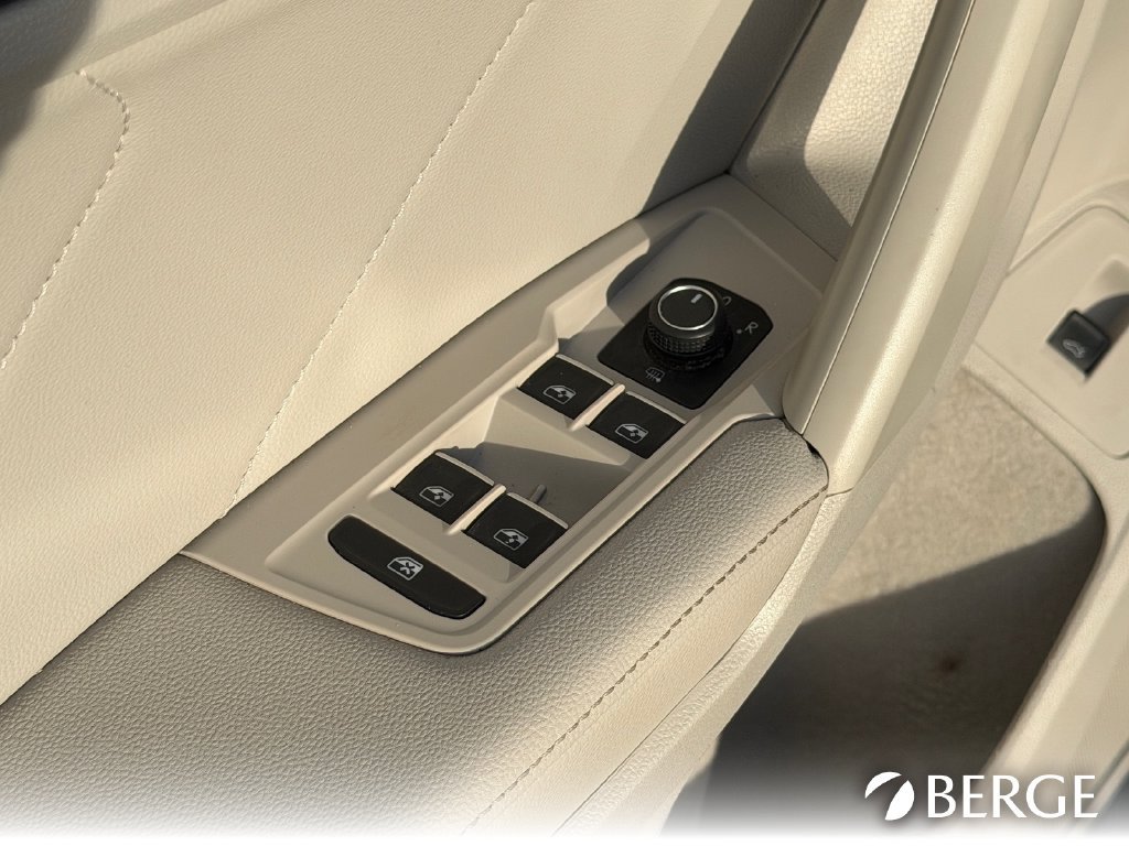 Used 2022 Volkswagen Tiguan SE R-Line AWD/4WD image 14
