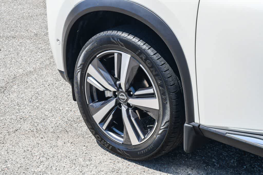 Used 2023 Nissan Rogue Platinum w/ Platinum Premium Package FWD image 10