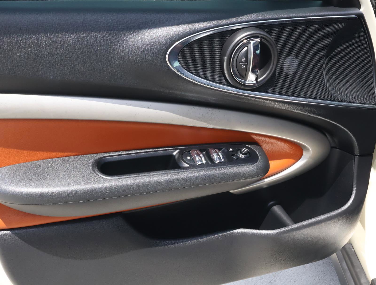 Used 2021 MINI Cooper Clubman S image 15