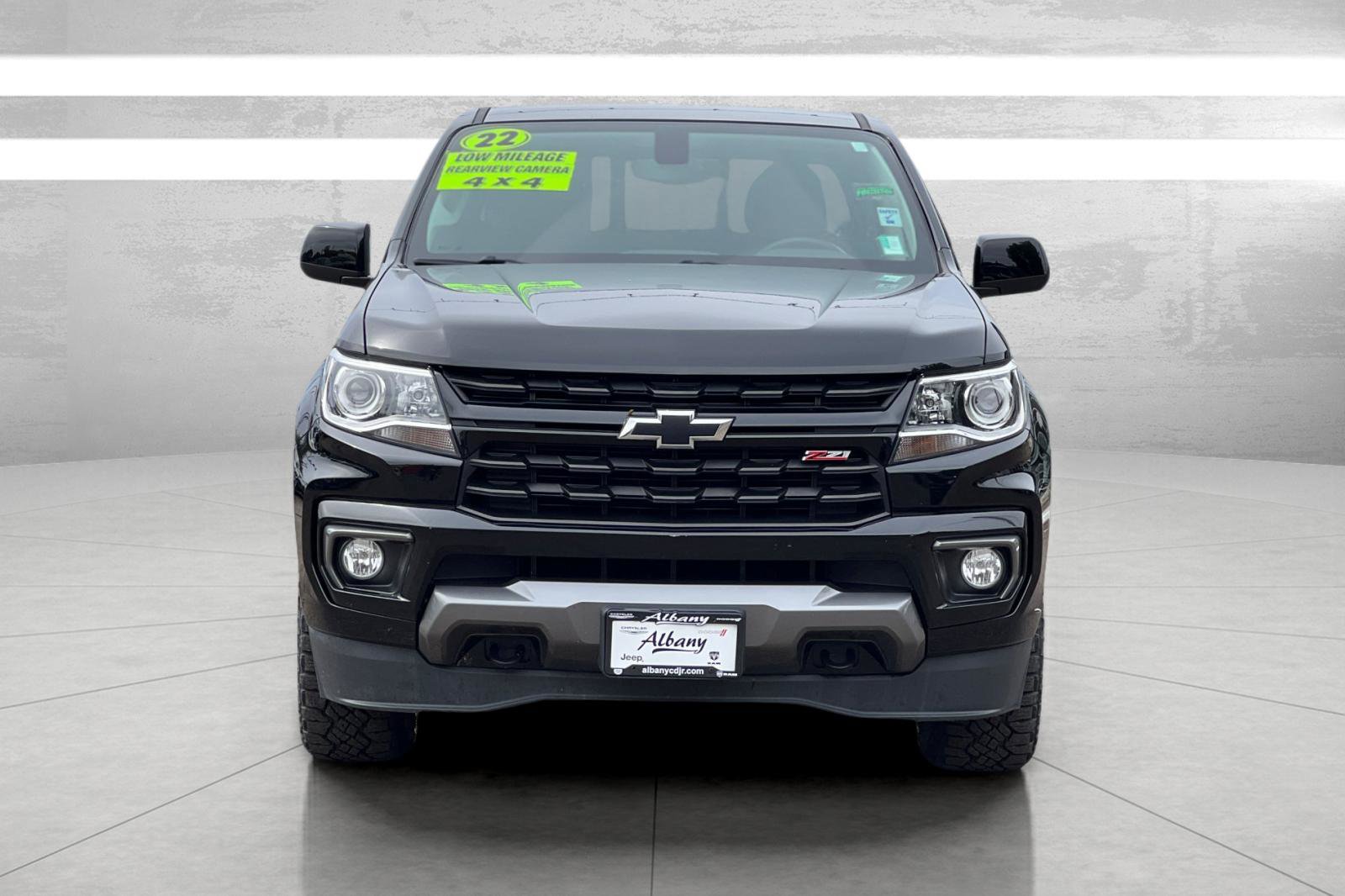Used 2022 Chevrolet Colorado Z71 w/ Z71 Midnight Edition image 3
