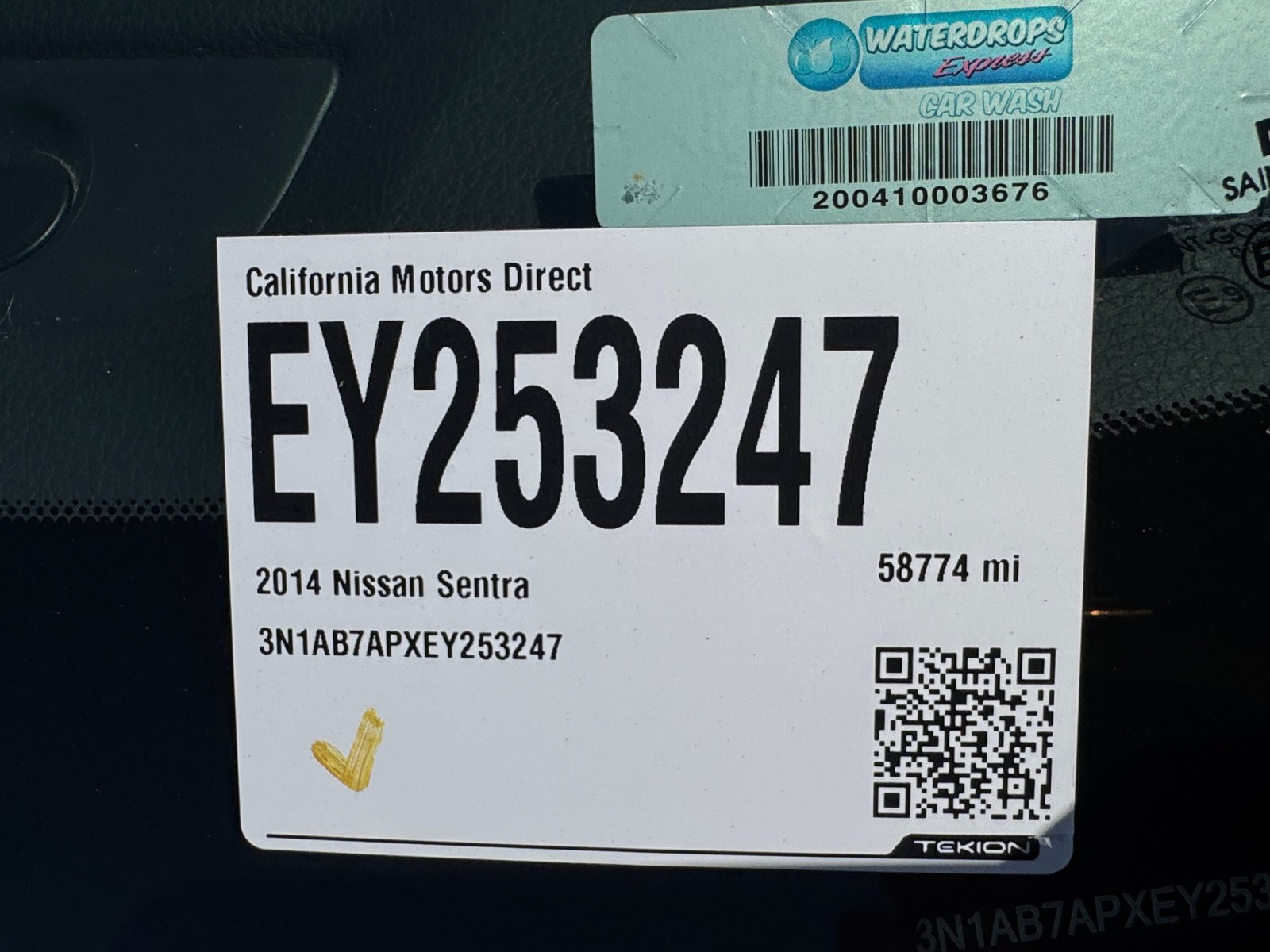 Used 2014 Nissan Sentra SR w/ SR Driver Package FWD image 17