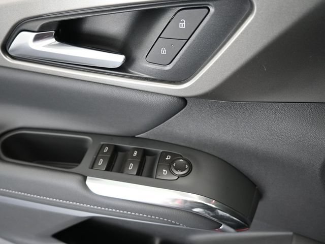 New 2026 Chevrolet Traverse LT w/ LPO, Floor Liner Package FWD image 29