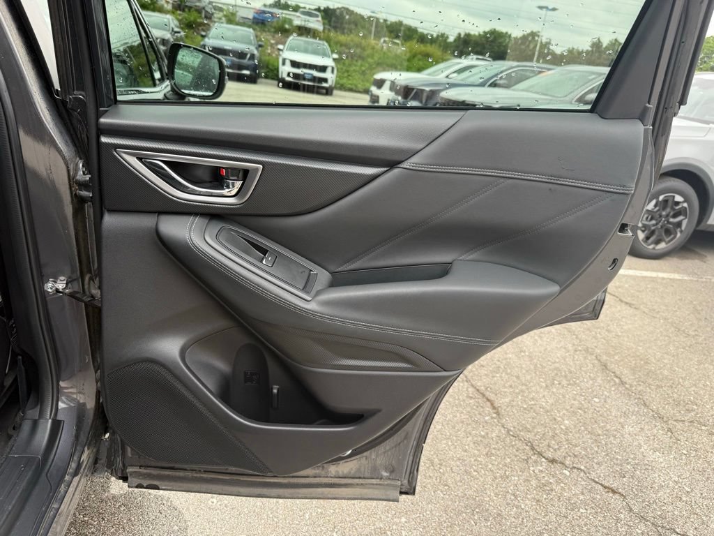Used 2020 Subaru Forester Limited AWD/4WD image 16