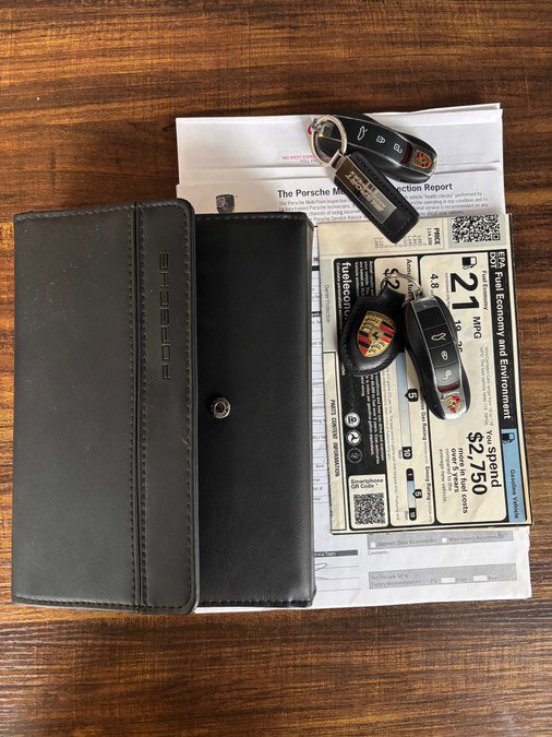 Used 2015 Porsche 911 Carrera 4S image 23