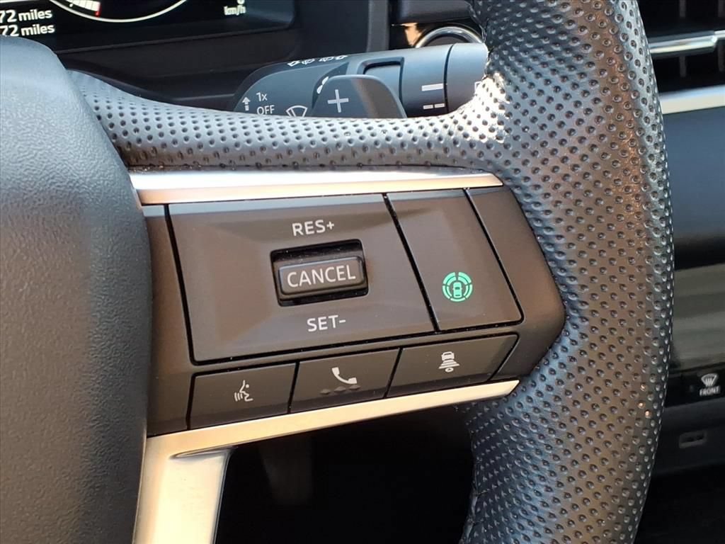 Used 2023 Mitsubishi Outlander 4WD Plug-In Hybrid image 23