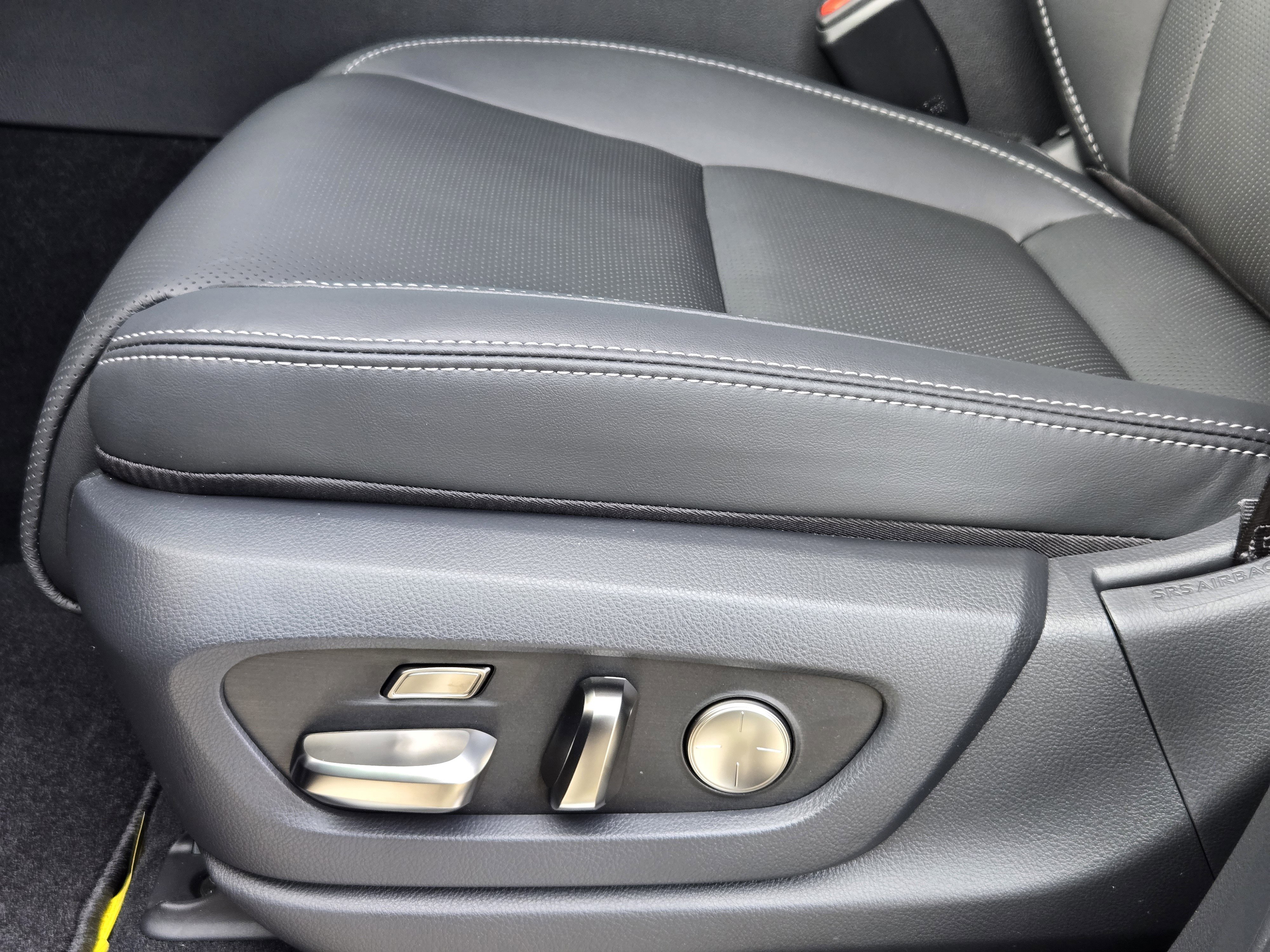 New 2026 Lexus LX 700h Luxury image 17