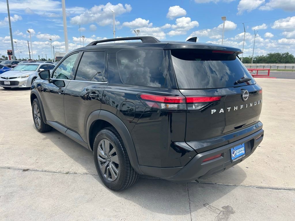 Certified 2025 Nissan Pathfinder SV FWD image 5
