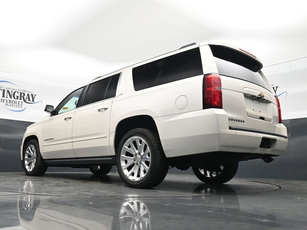 Used 2015 Chevrolet Suburban LTZ RWD image 21