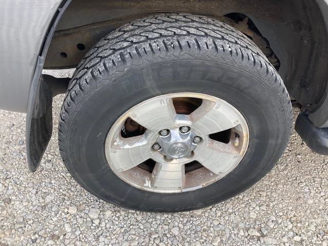Used 2003 Toyota 4Runner SR5 AWD/4WD image 35