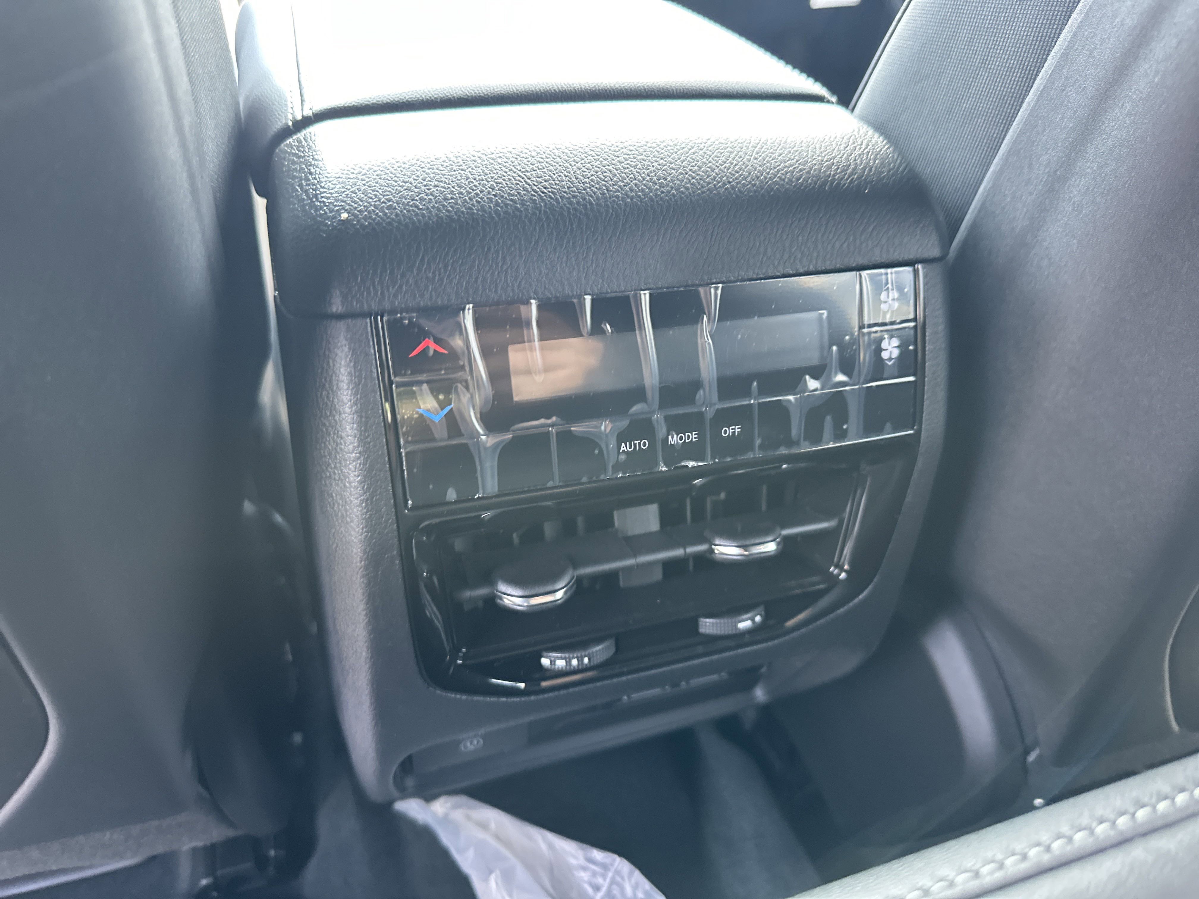 New 2025 Jeep Grand Cherokee L Altitude image 27