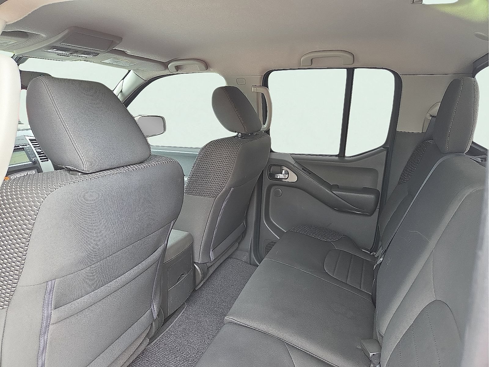 Used 2018 Nissan Frontier PRO-4X AWD/4WD image 9