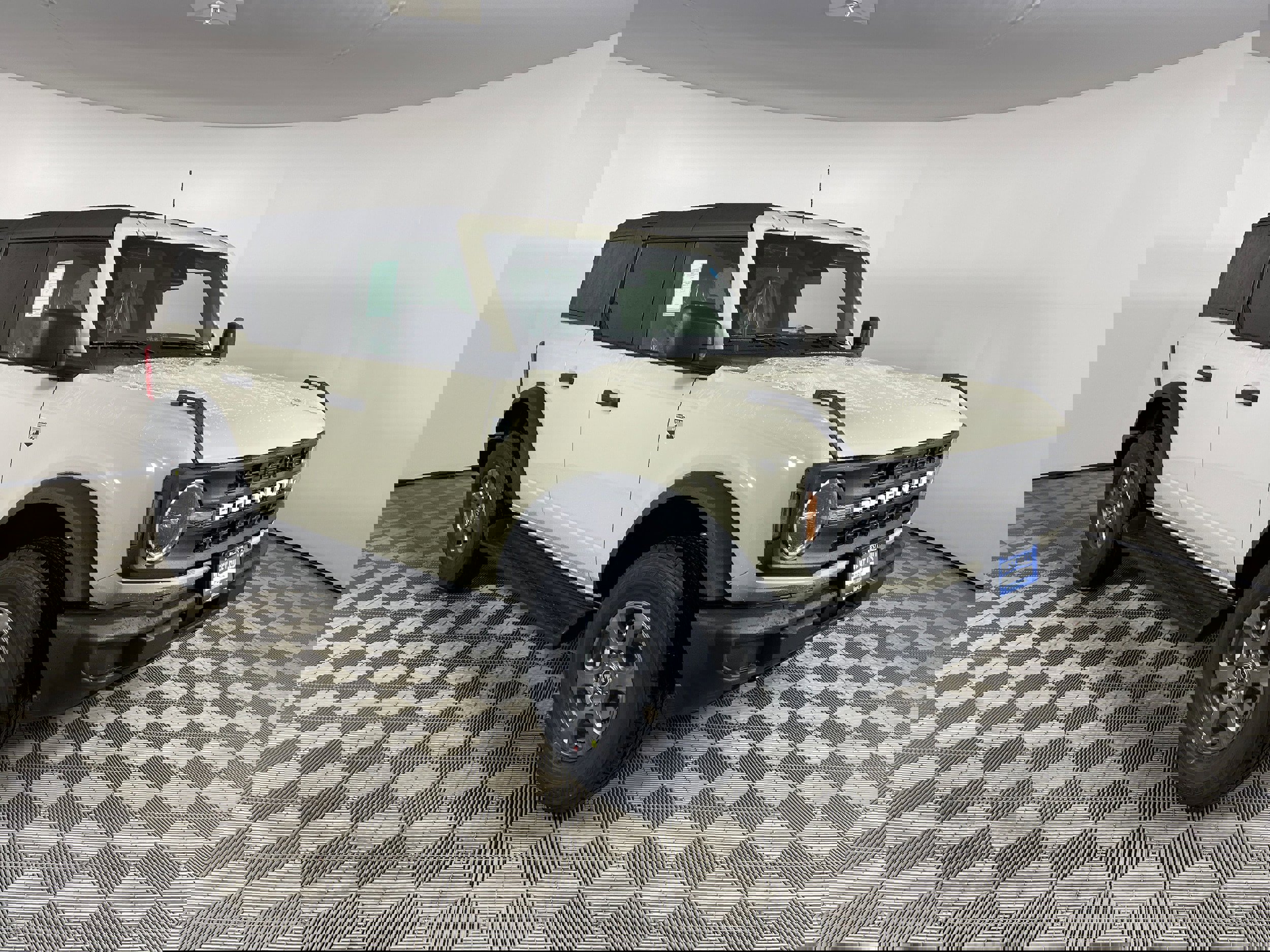 New 2025 Ford Bronco Big Bend image 7