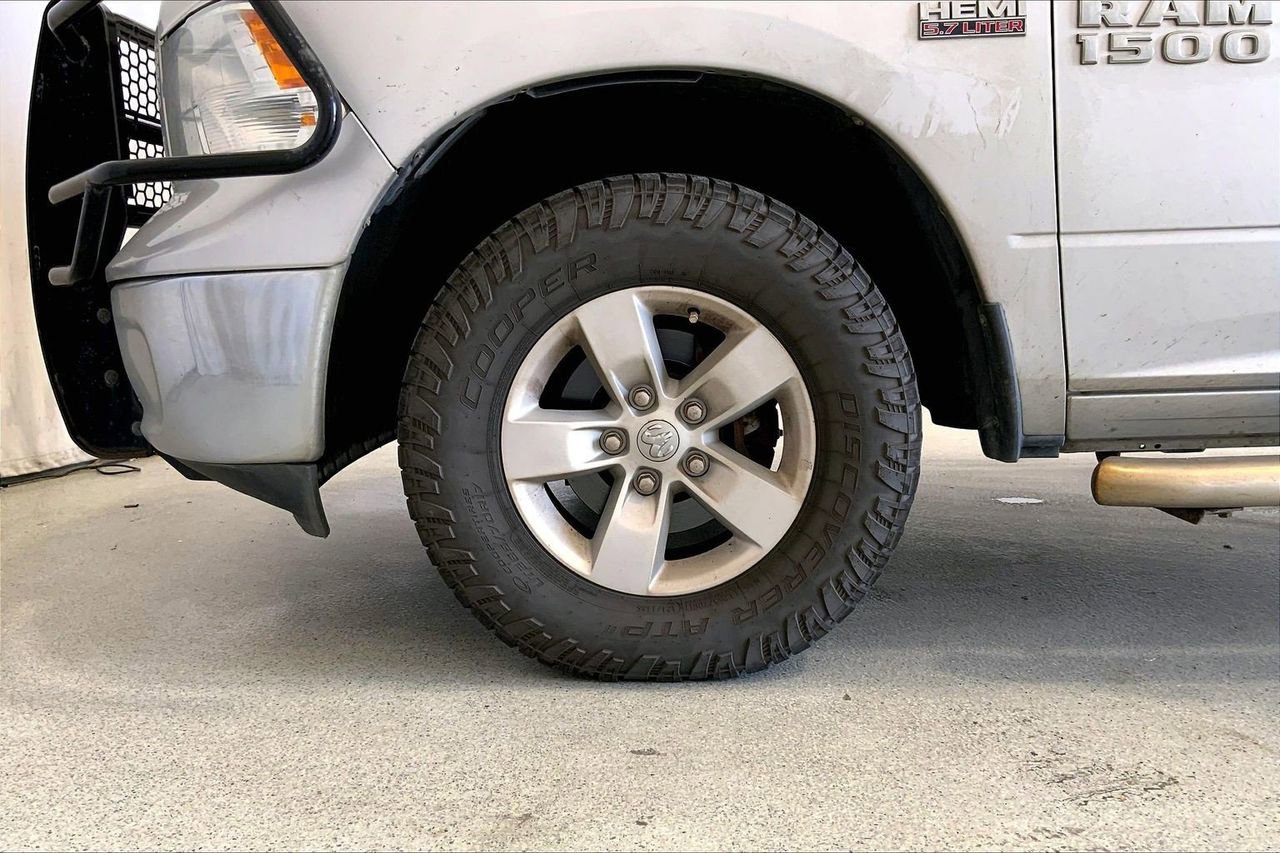 Used 2017 RAM 1500 Classic SLT image 6