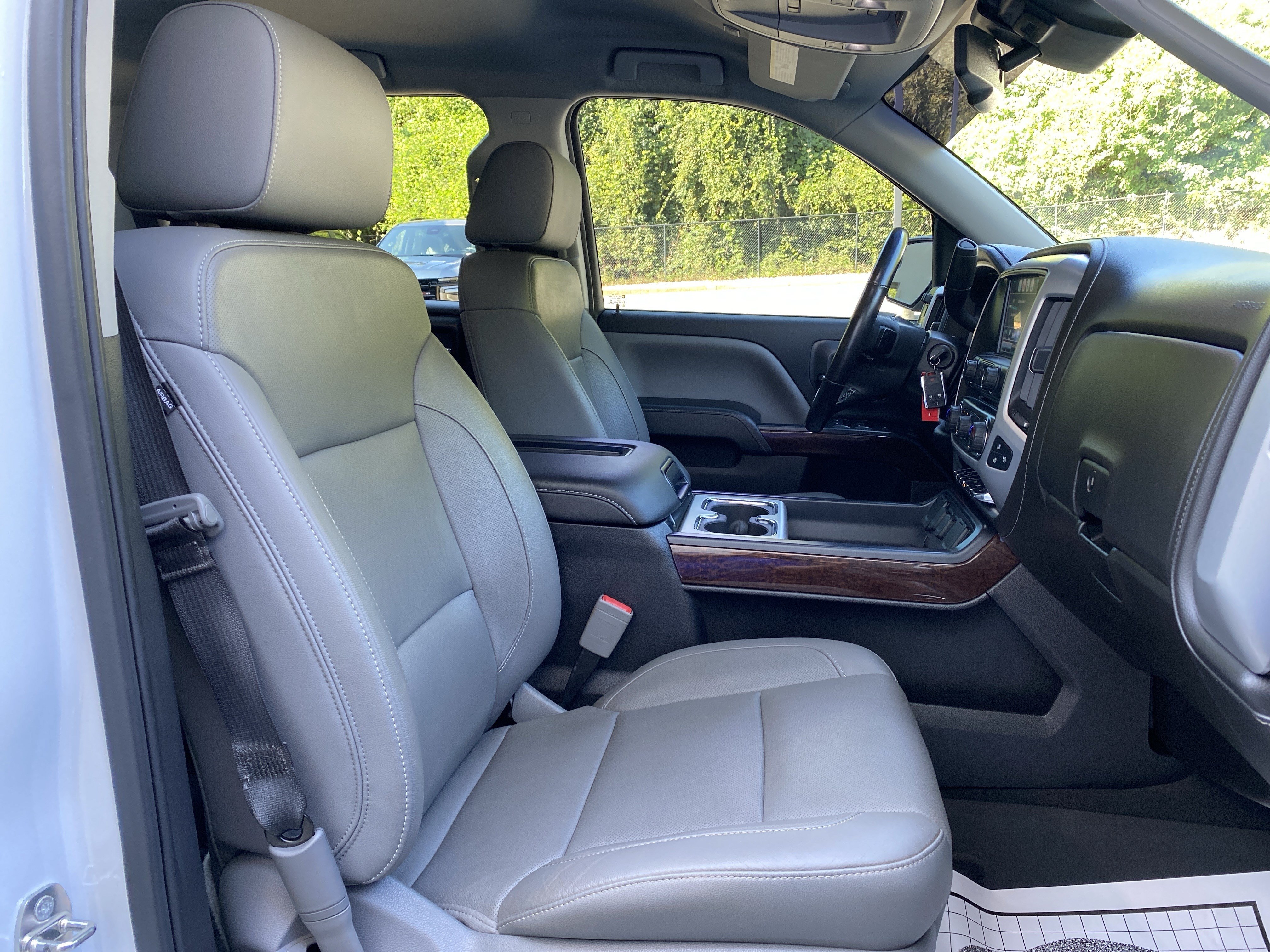 Used 2018 GMC Sierra 1500 SLT AWD/4WD image 33