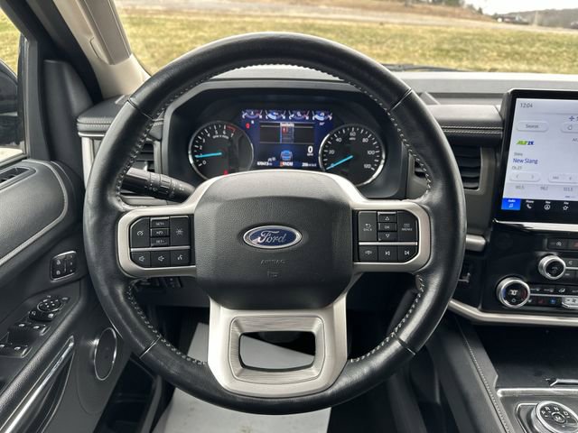Used 2024 Ford Expedition XLT image 13