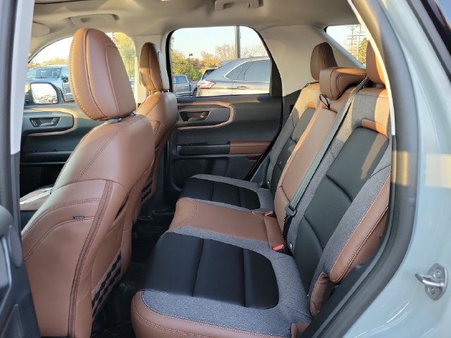 Certified 2024 Ford Bronco Sport Outer Banks w/ Tech Package AWD/4WD image 27