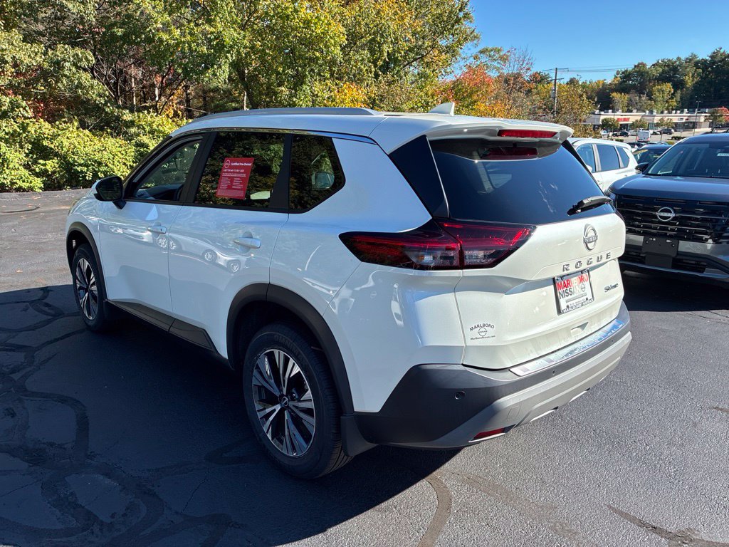 Certified 2023 Nissan Rogue SV w/ SV Premium B Package AWD/4WD image 5
