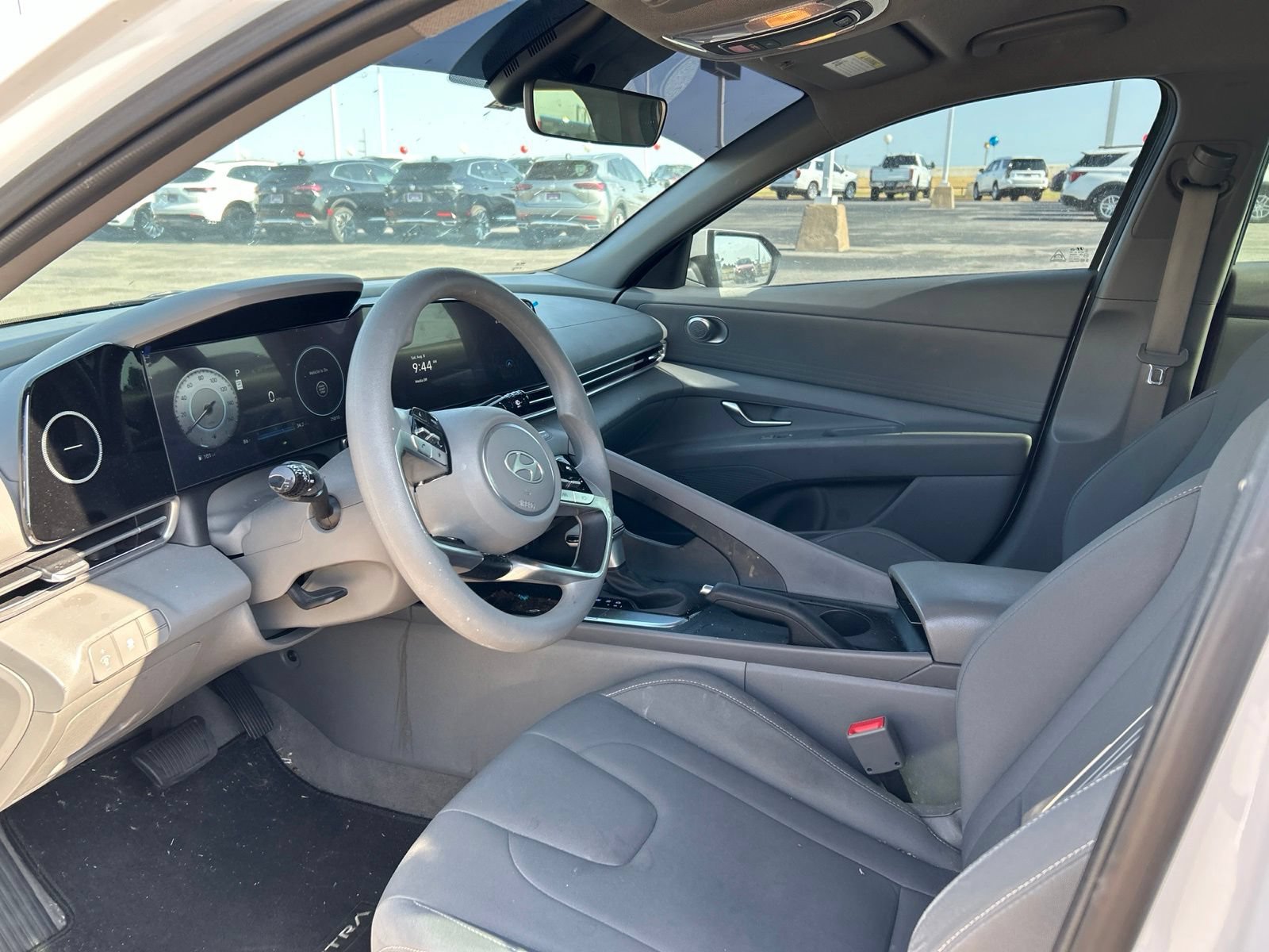 Used 2024 Hyundai Elantra SEL FWD image 10