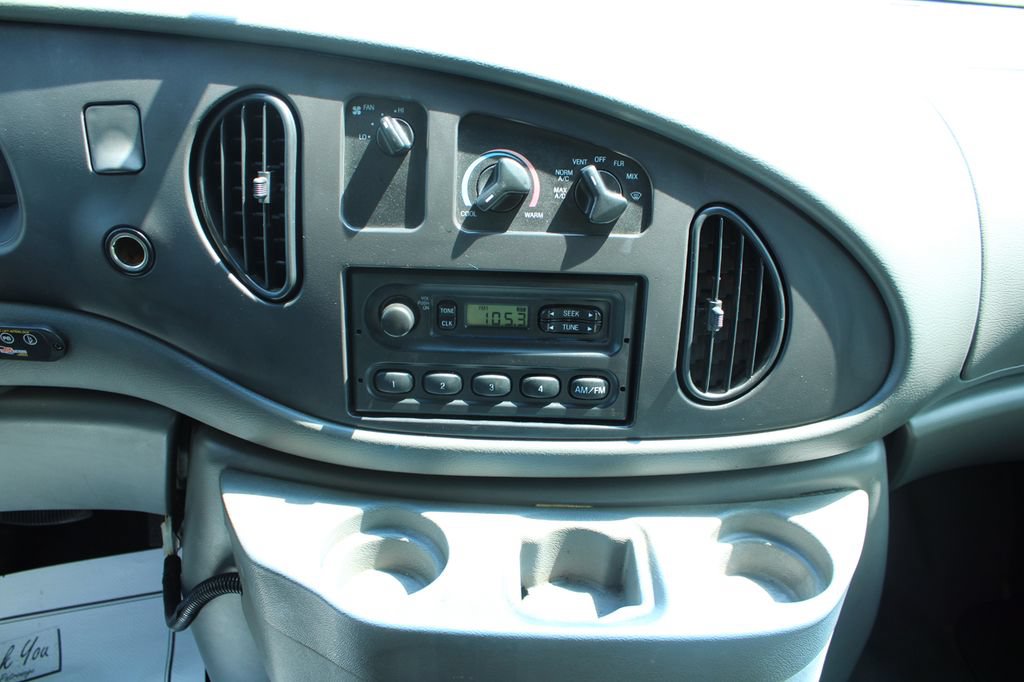 Used 2007 Ford E-250 and Econoline 250 RWD image 18