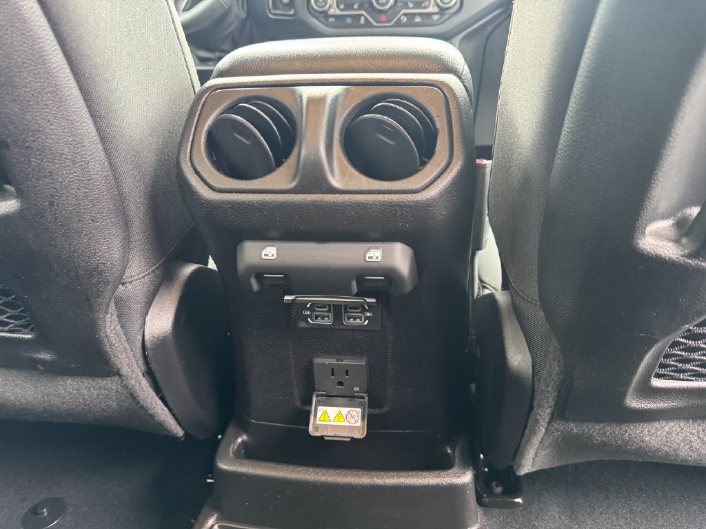 Used 2024 Jeep Wrangler Unlimited Rubicon 4xe AWD/4WD image 15