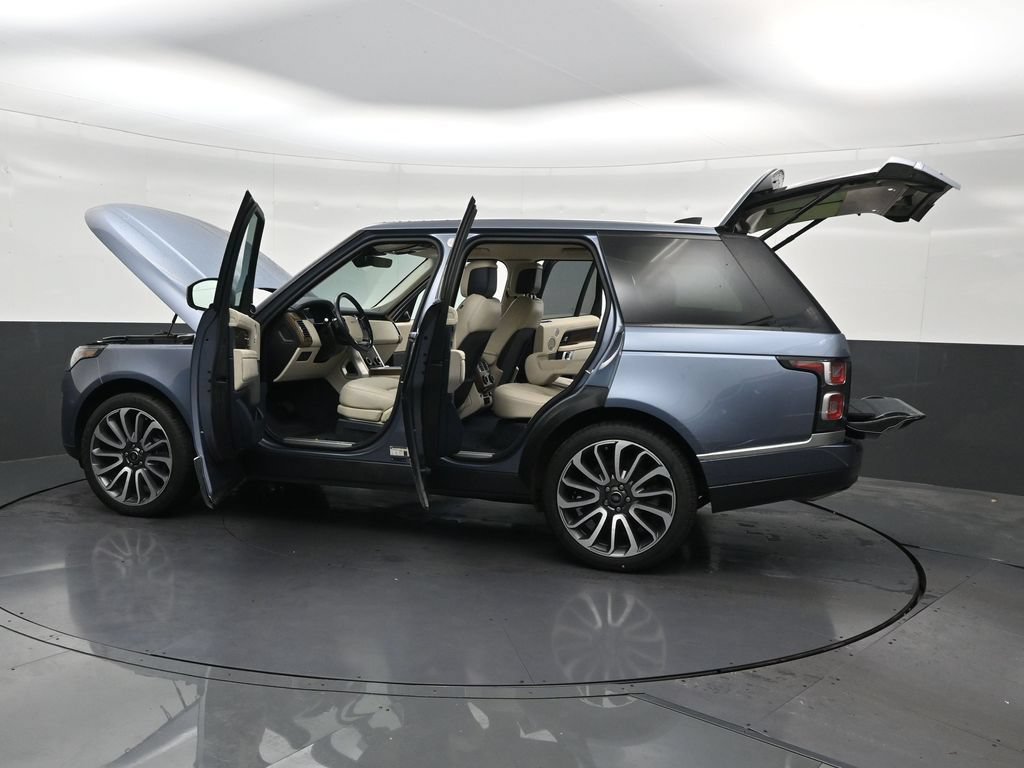 Used 2018 Land Rover Range Rover Supercharged AWD/4WD image 34