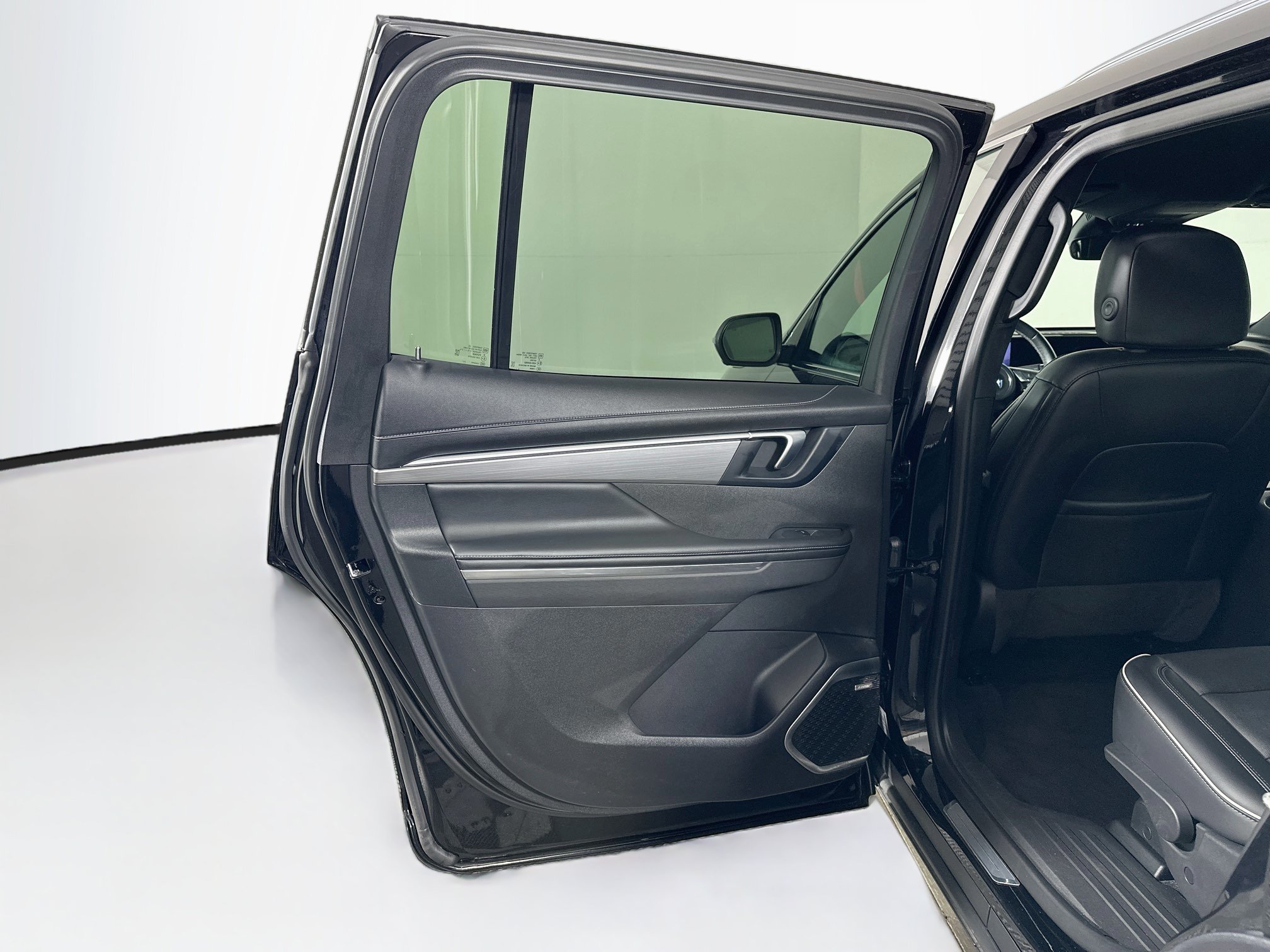 Used 2025 Buick Enclave Preferred FWD image 26