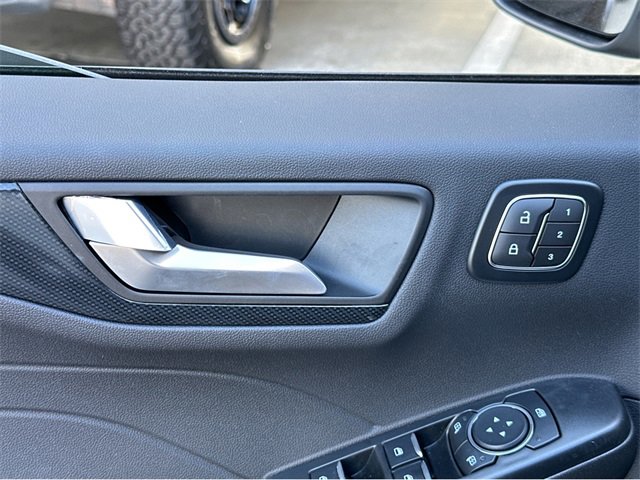 Used 2024 Ford Escape ST-Line Select w/ Tech Pack #2 image 39