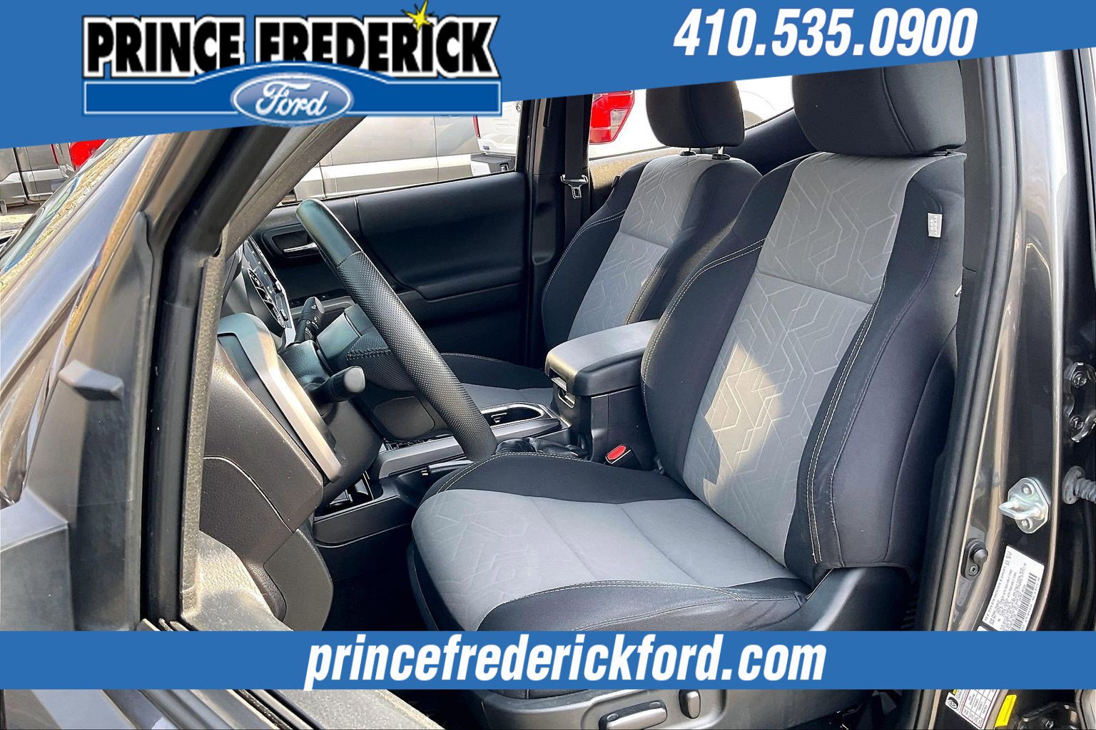 Used 2022 Toyota Tacoma TRD Sport w/ Technology Package image 24